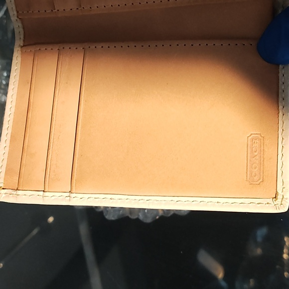 Coach Orange and White Wallet - Picture 4 of 16